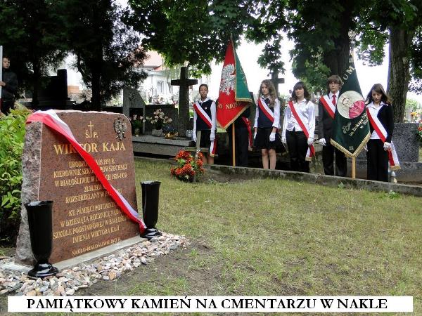 Pamiątkowy kamień na cmentarzu w Nakle